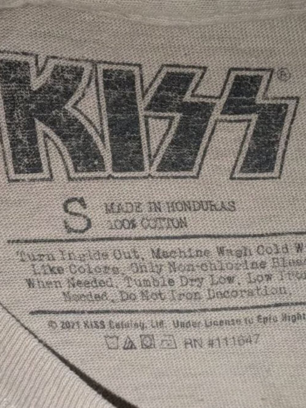 KISS Destroyer 1976 Tour T-shirt. Size Small - Picture 3 of 3